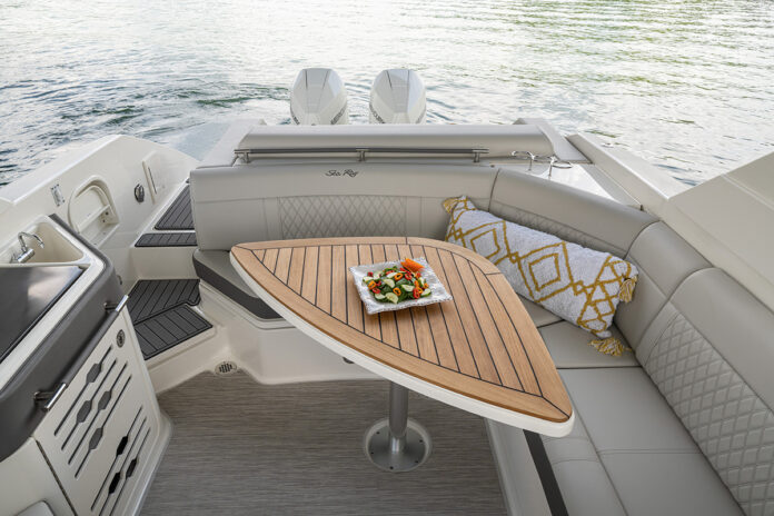 2024-SLX-310-Outboard-SXO310-cockpit-seating-table-08082