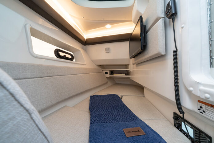 2024-SLX-350-SLX350-Port-Hideaway-filler-cushions-tv-00426